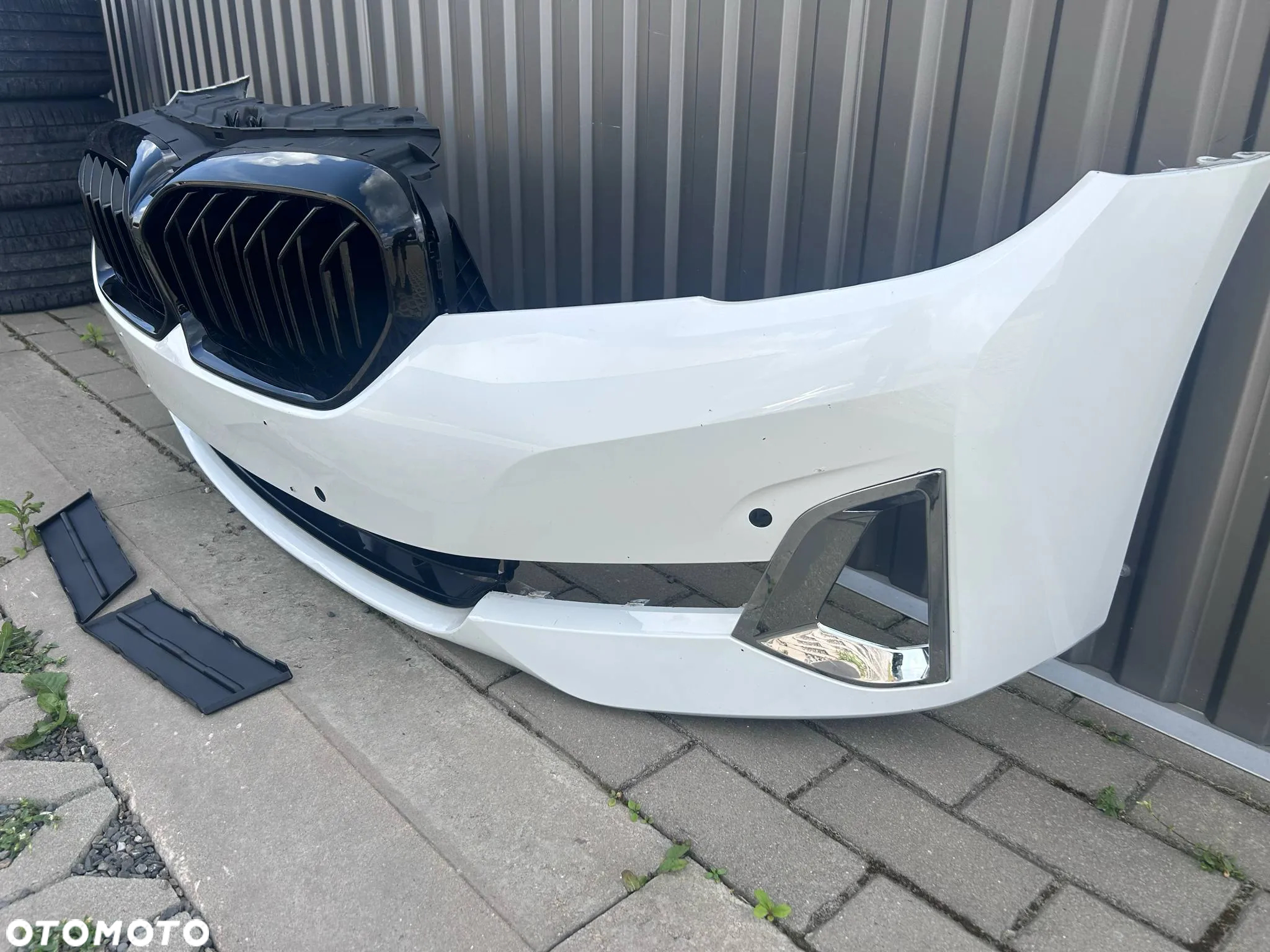 BMW 5 LCI G30 G31 Zderzak Przód Przedni 4xPDC Alpinweiss 300 - 10