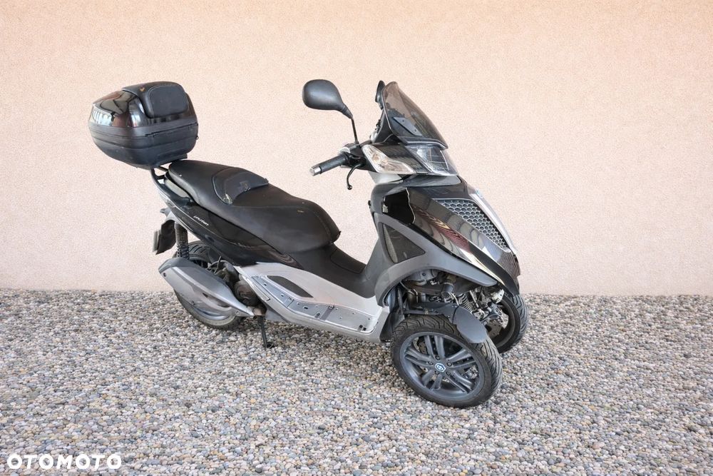 Piaggio MP-3 - 2
