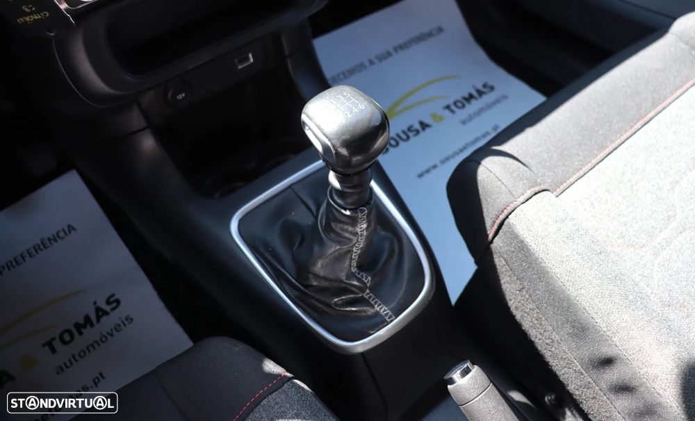 Citroën C3 1.2 PureTech Shine - 25