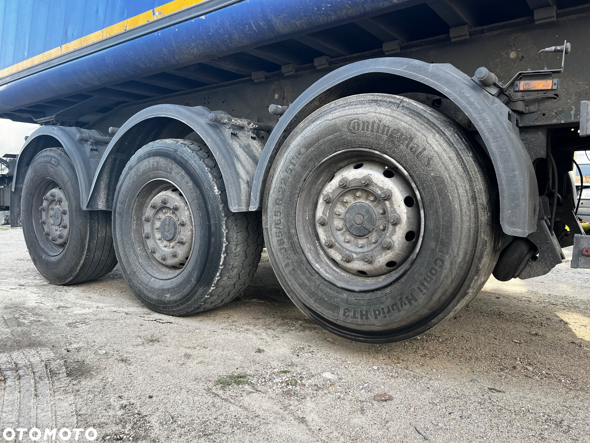 Schmitz Cargobull 30m3 / PODNOSZONA OŚ / OSIE SAF / 2011 ROK !! - 11