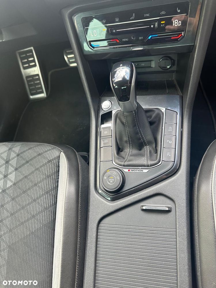 Volkswagen Tiguan 2.0 TDI SCR 4Mot R-Line DSG - 11