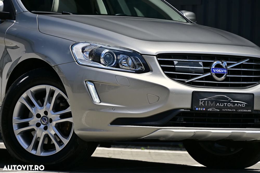 Volvo XC 60 D5 AWD Geartronic Summum - 30