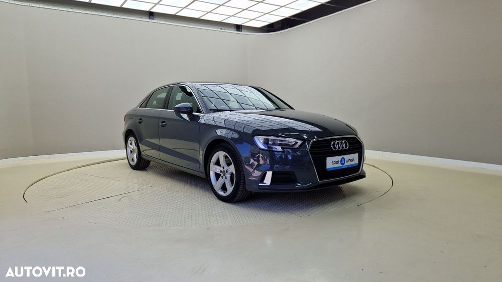 Audi A3 2.0 35 TDI S tronic quattro Sport - 4