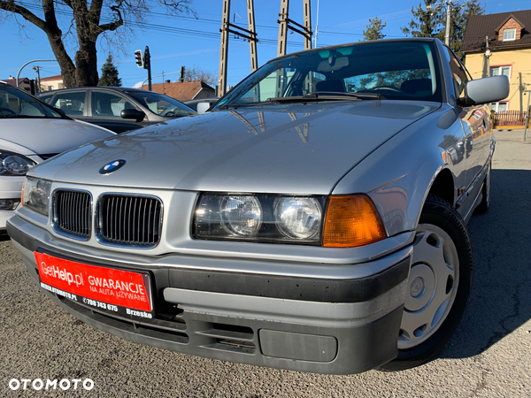 BMW Seria 3 318i
