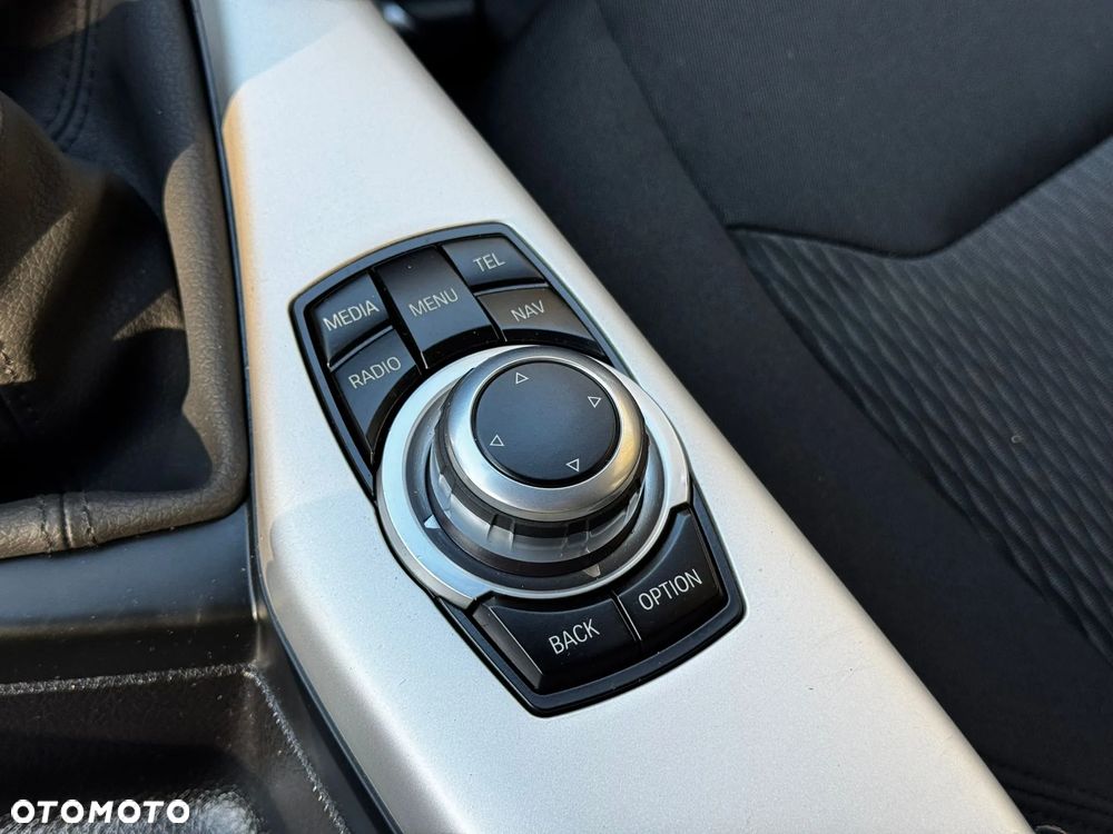 BMW Seria 1 116i Sport Line - 19