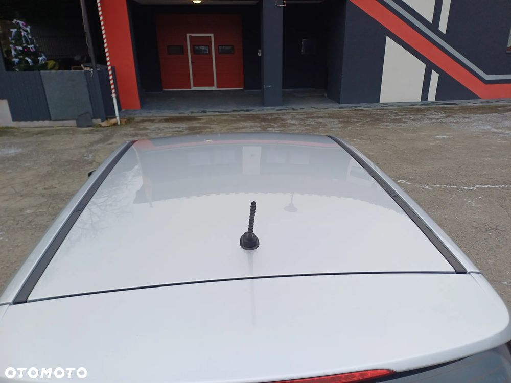 Hyundai i30 blue 1.6 GDI Style - 13