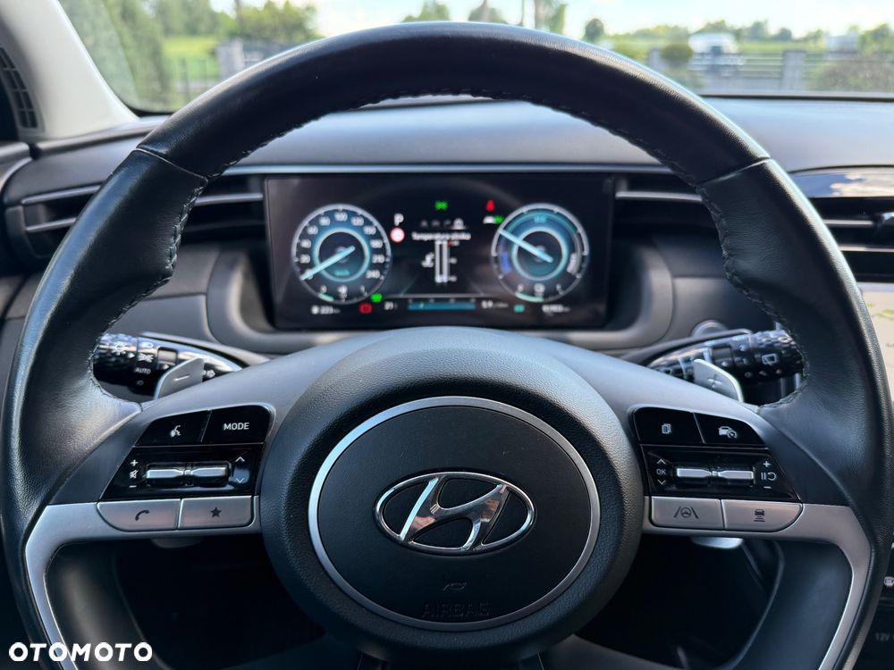 Hyundai Tucson 1.6 T-GDi HEV Executive 2WD - 12