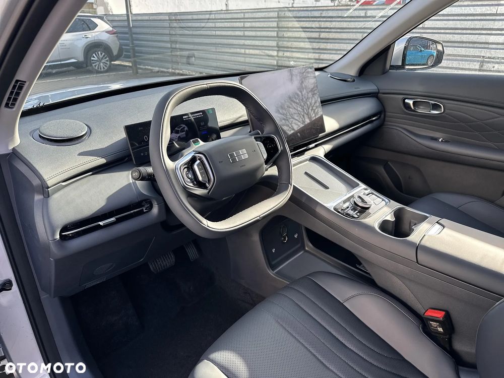 Geely Starray - 10