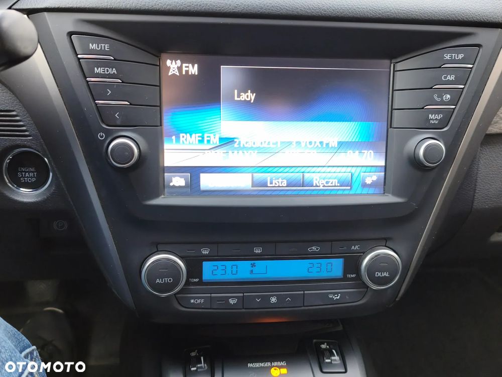 Toyota Avensis 1.8 Prestige - 18