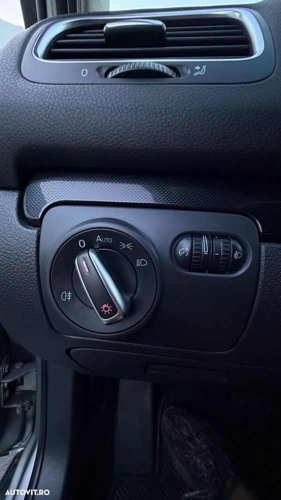Volkswagen Golf 1.6 TDI BlueMotion Technology DPF Highline DSG - 13