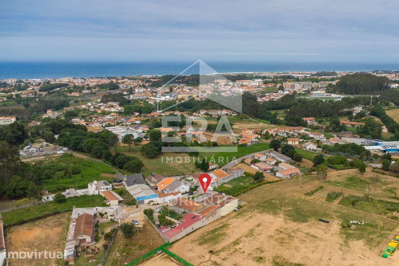 Moradia Isolada Nova | T4 | 5 Min da Praia - Grande imagem: 3/7