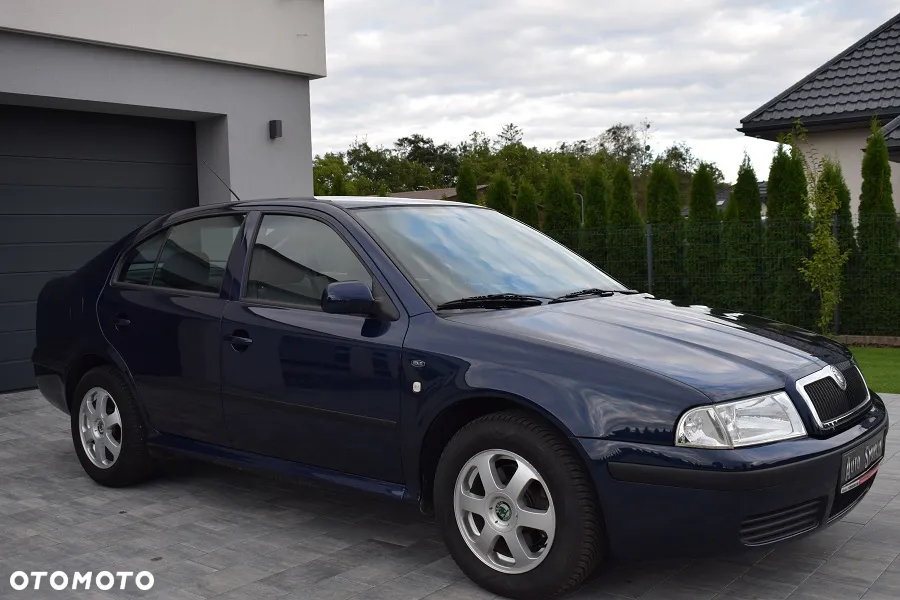 Skoda Octavia 2.0 Ambiente - 22