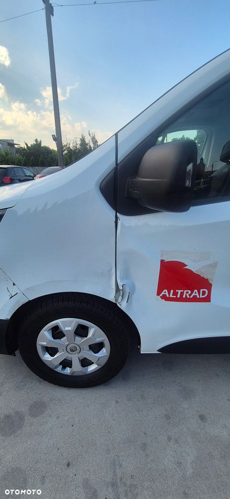 Renault Trafic 2.0 dCi - 8