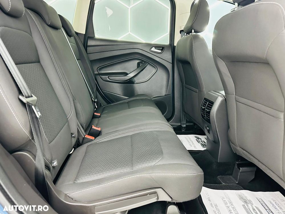 Ford Kuga 1.5 EcoBoost 2x4 Business Edition - 8