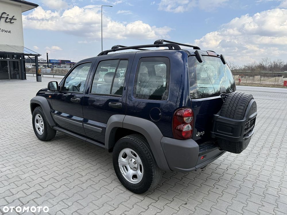 Jeep Cherokee 2.8 CRD Sport - 6