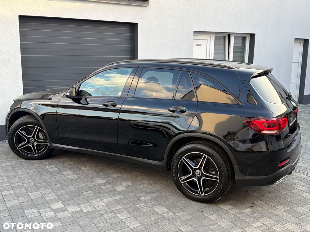 Mercedes-Benz GLC 200 4Matic 9G-TRONIC AMG Line - 32
