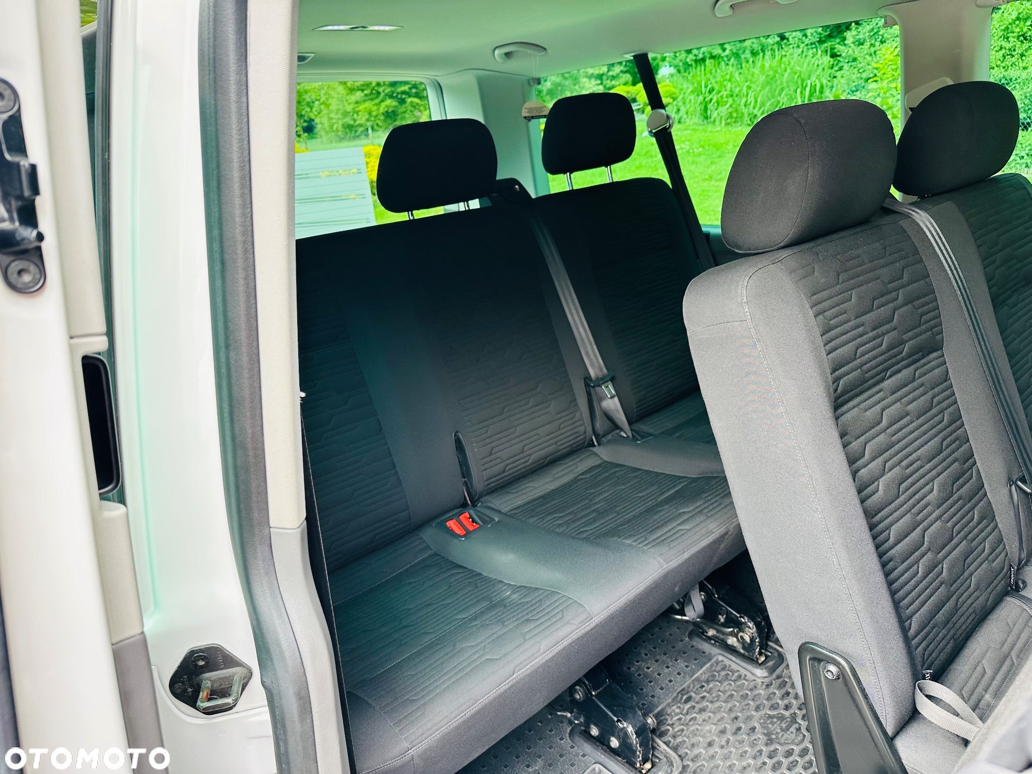 Volkswagen Caravelle 6.1 2.0 TDI L2 Highline - 5