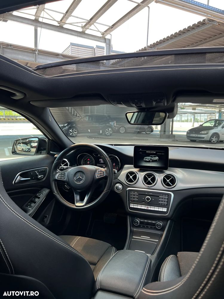 Mercedes-Benz GLA - 8