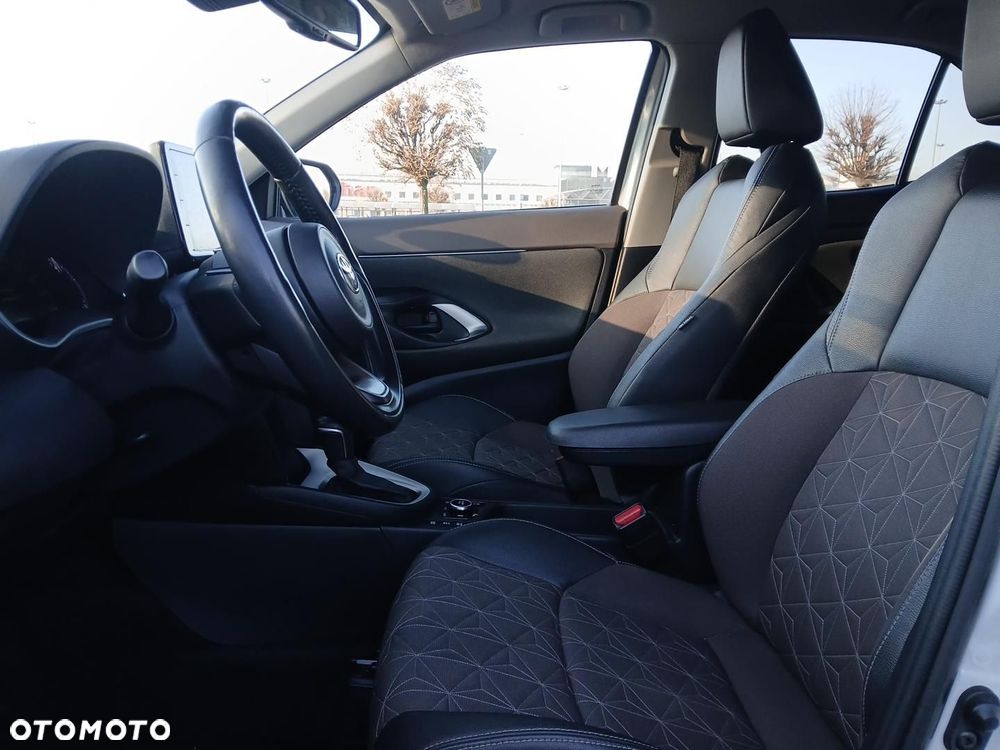 Toyota Yaris Cross - 14