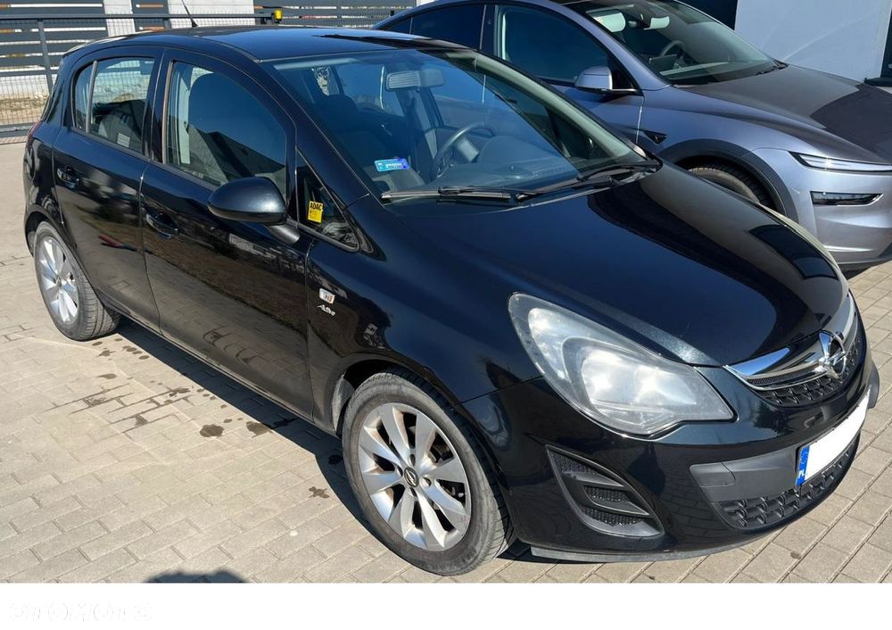 Opel Corsa 1.2 Cosmo - 2