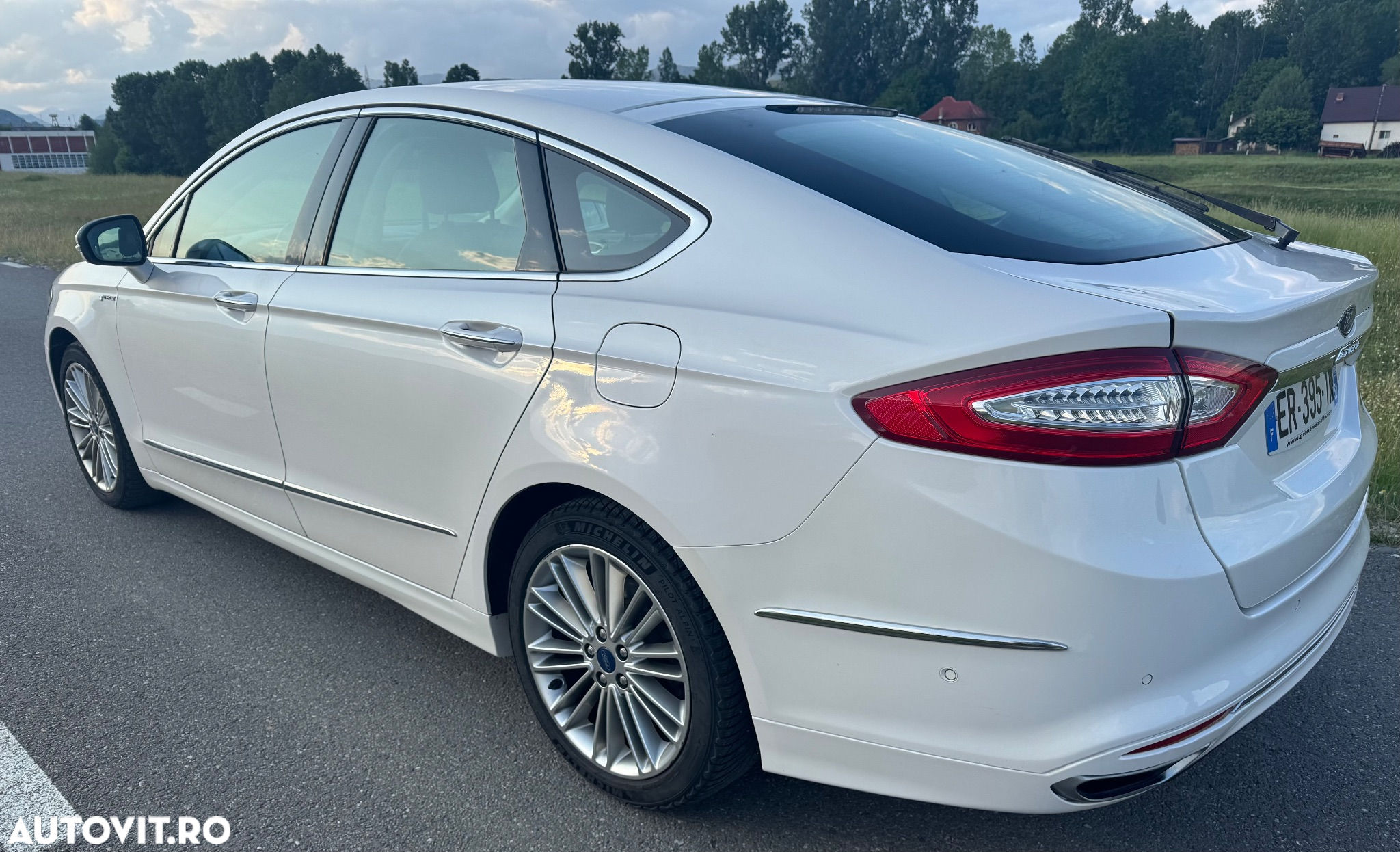 Ford Mondeo 2.0 TDCi Start-Stopp PowerShift-Aut Vignale - 3