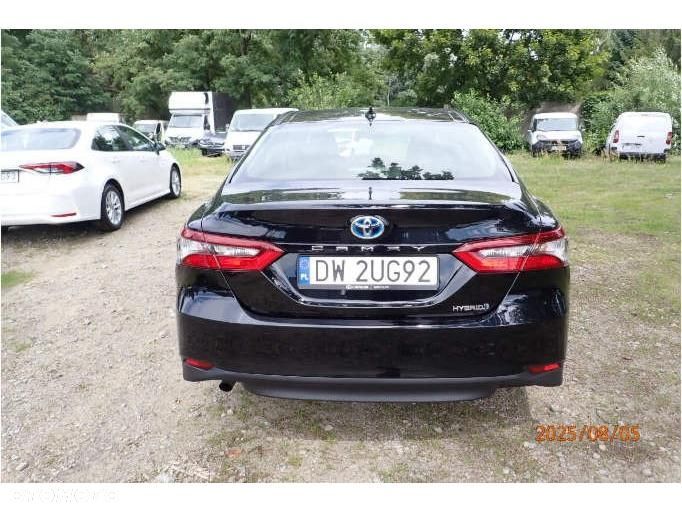 Toyota Camry - 9