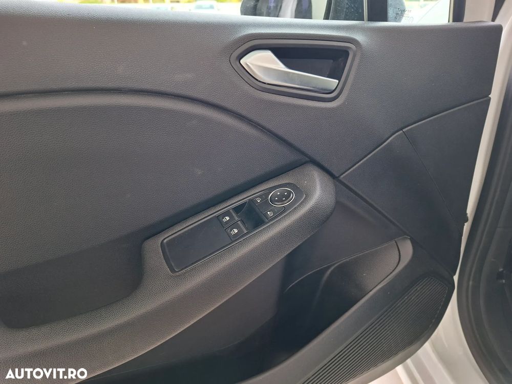 Renault Clio - 18
