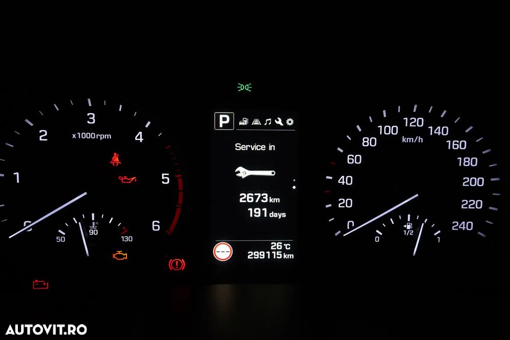 Hyundai Tucson 2.0 CRDI 4WD 6AT Luxury+ - 27
