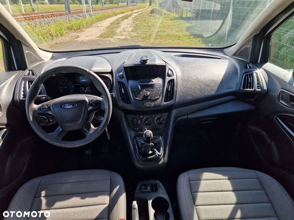 Ford Transit Connect - 8