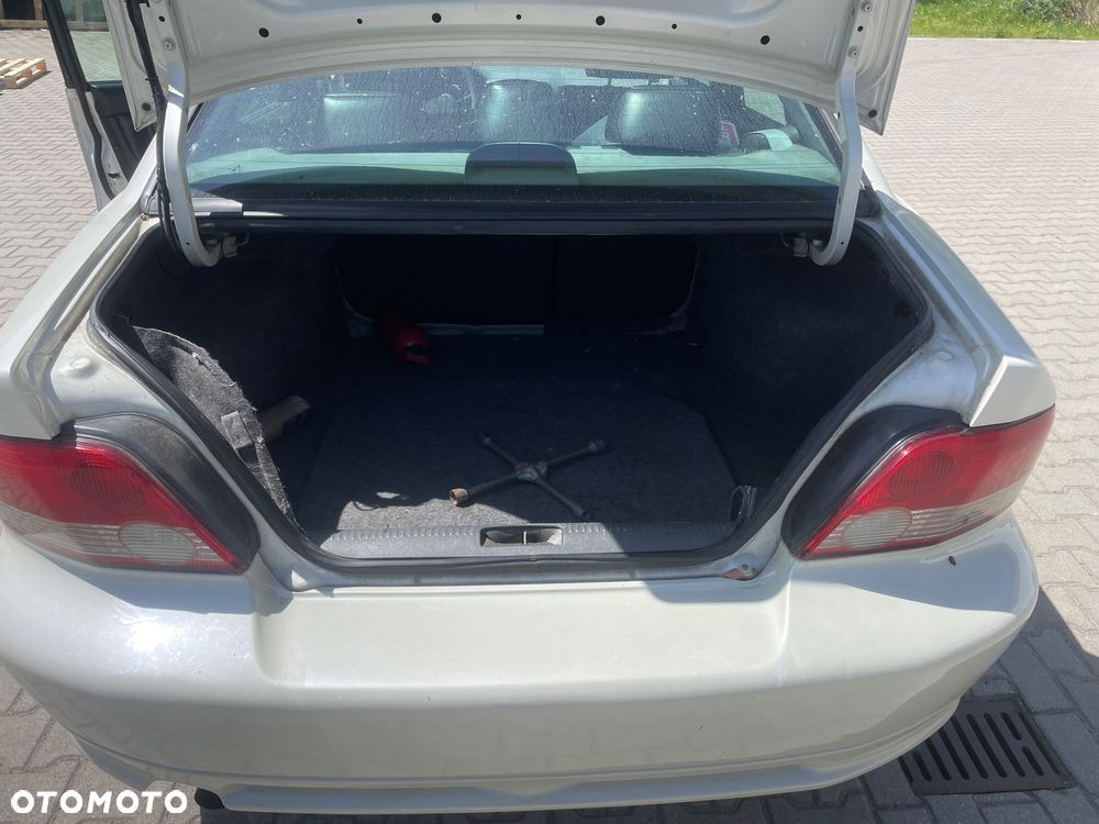 Mitsubishi Galant - 18