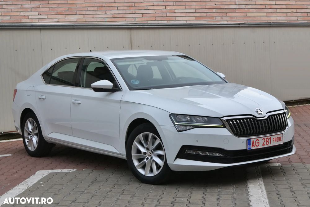 Skoda Superb 2.0 TDI Premium Edition - 2