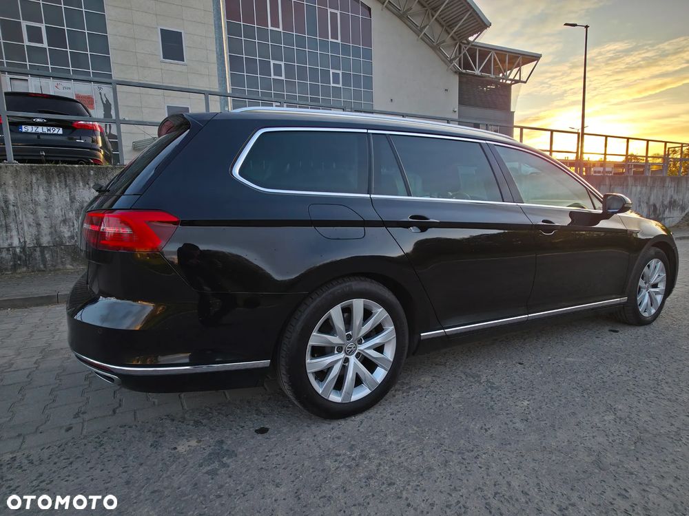 Volkswagen Passat 2.0 TDI SCR 4Mot DSG Comfortline - 5