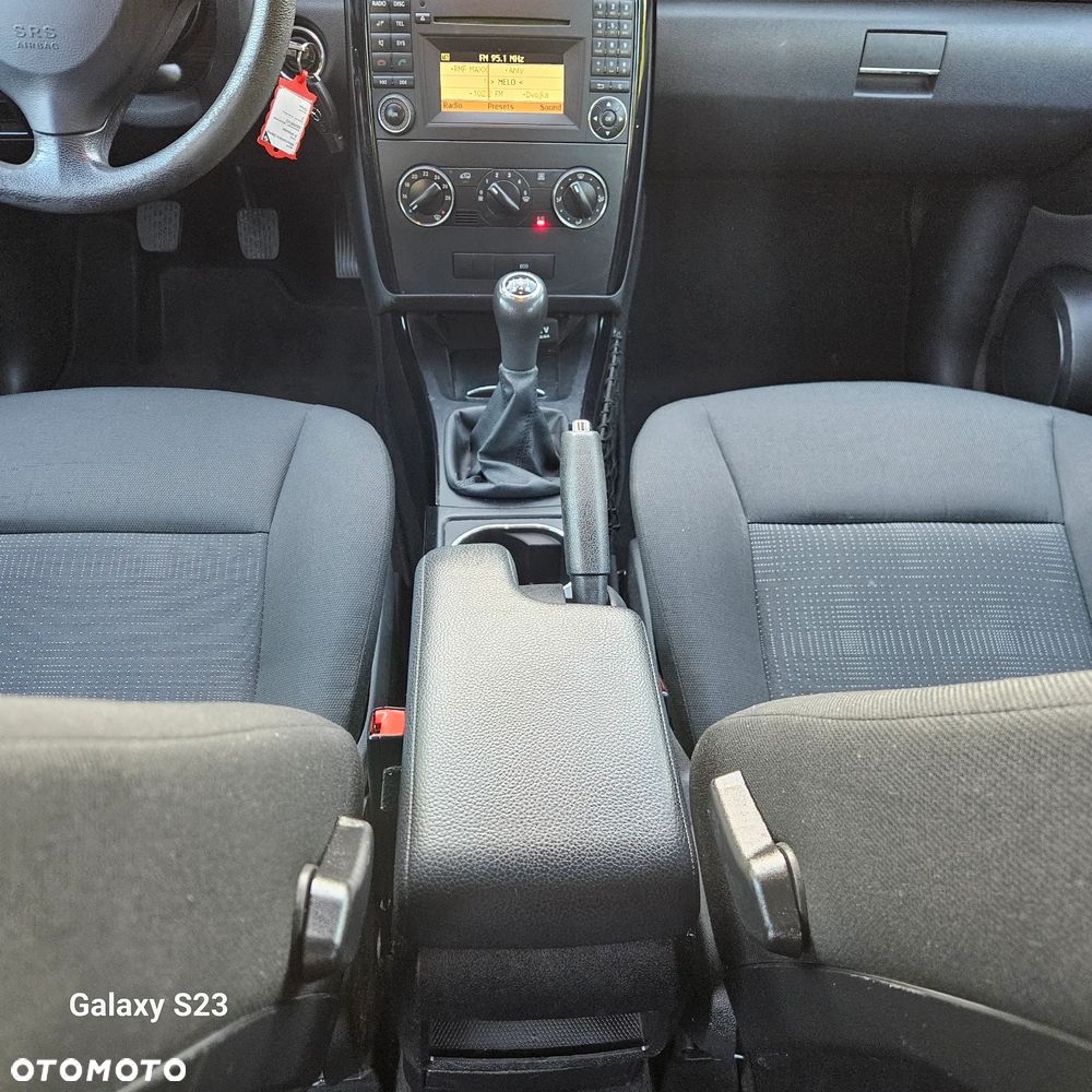 Mercedes-Benz Klasa A 160 BlueEFFICIENCY Special Edition - 19