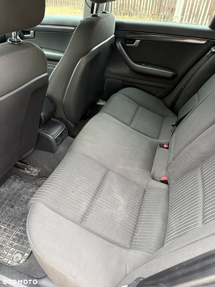 Audi A4 Limousine 2.0T FSI - 14