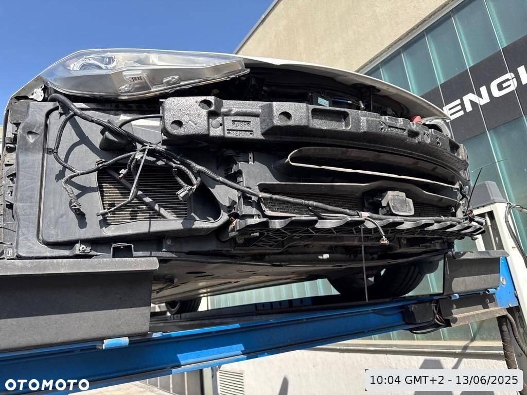 Tesla Model S Performance - 11