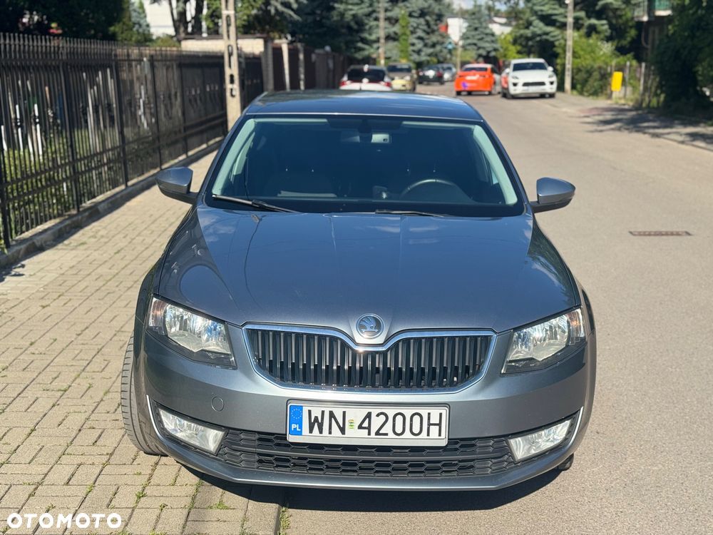 Skoda Octavia 1.8 TSI Ambition DSG - 4