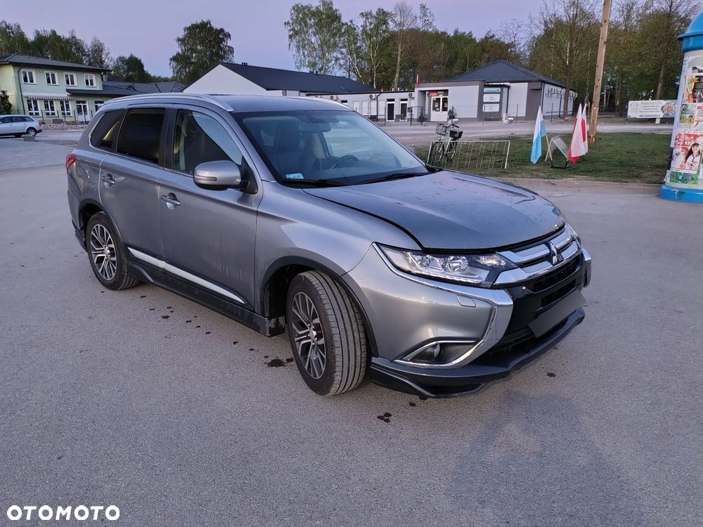 Mitsubishi Outlander - 6