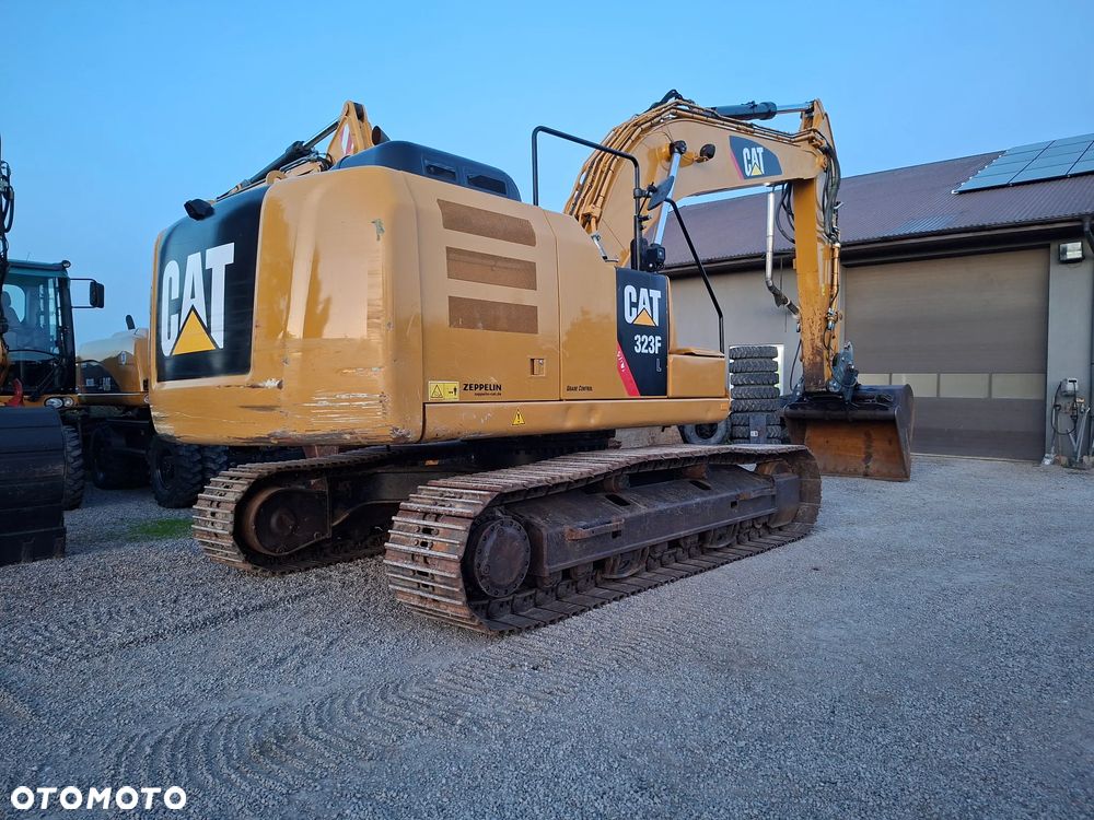 Caterpillar CAT 323 FL - 6