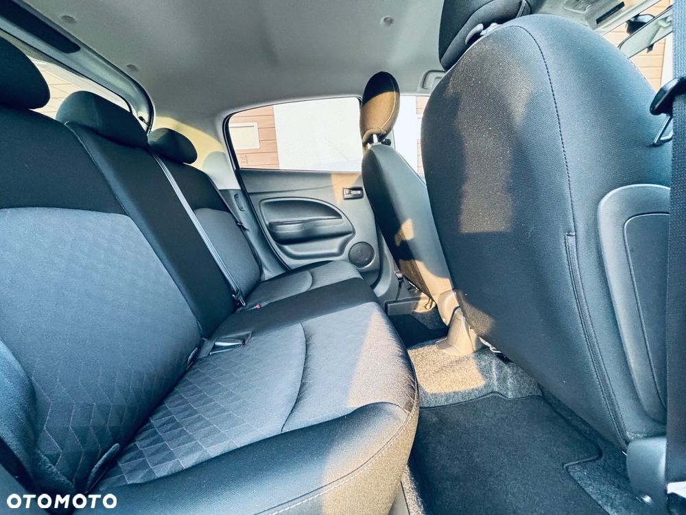 Mitsubishi Space Star - 26