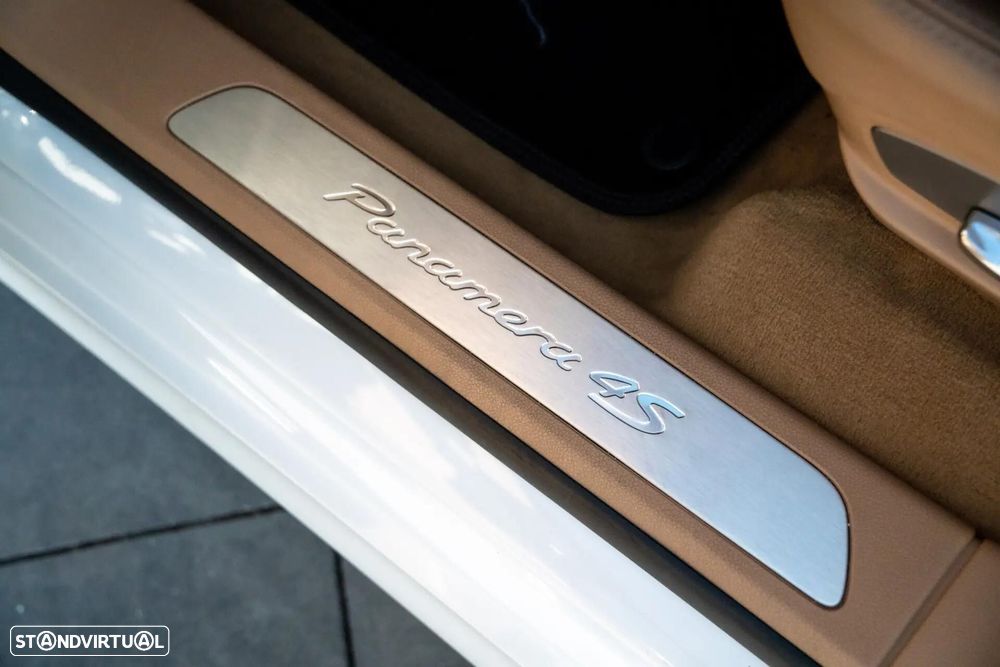 Porsche Panamera 4S PDK - 8
