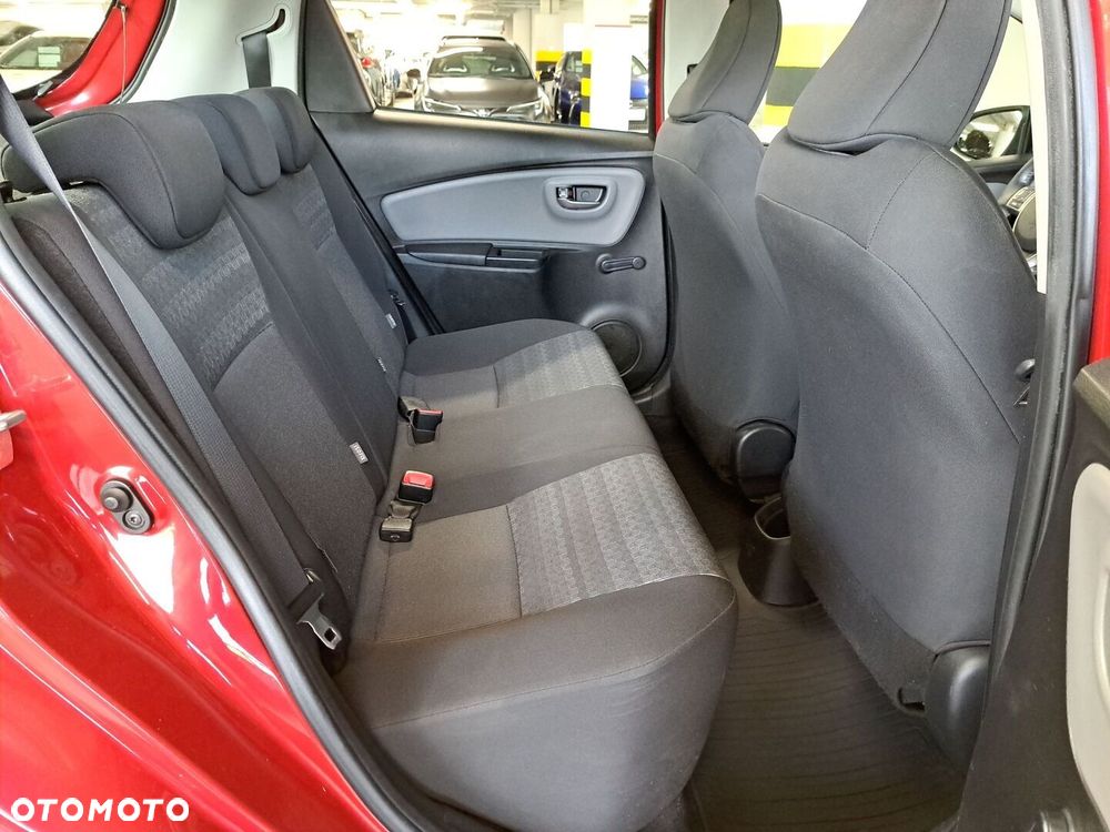 Toyota Yaris 1.0 Active EU6 - 15