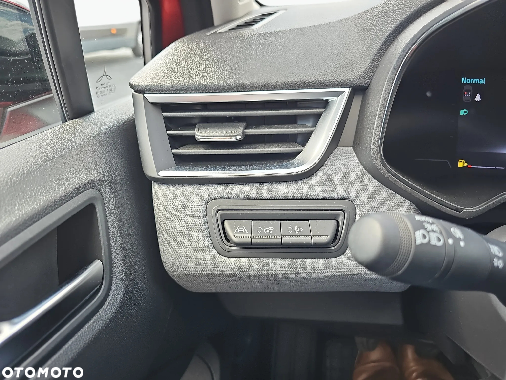 Renault Clio 1.0 TCe Evolution - 23