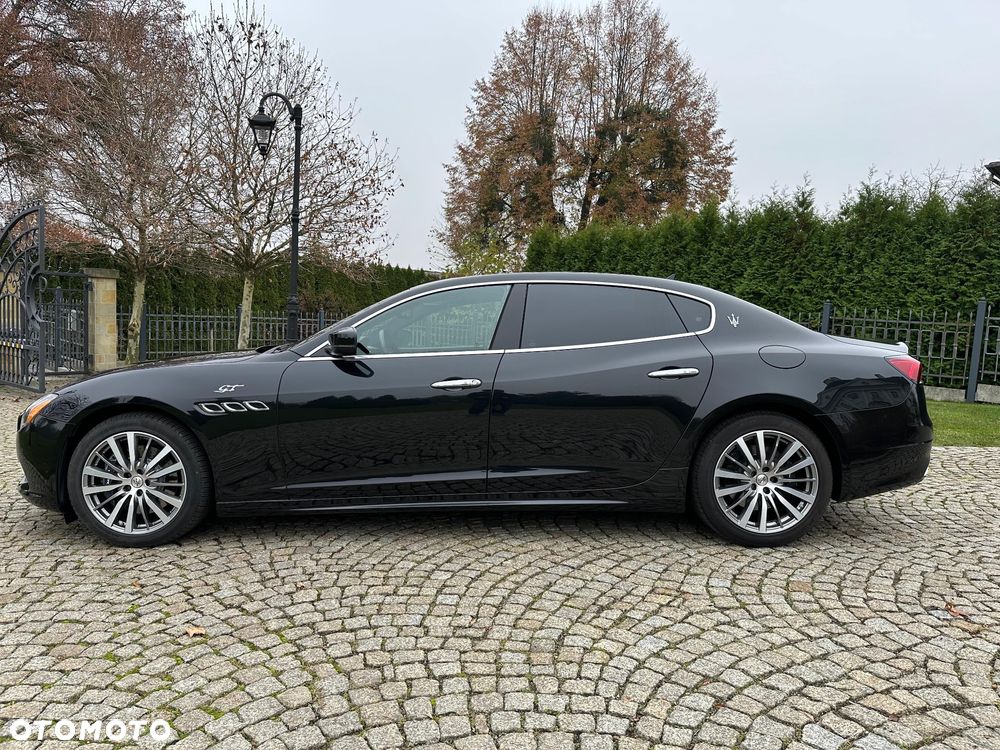 Maserati Quattroporte - 1