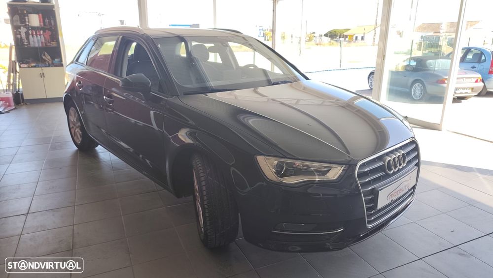 Audi A3 Sportback 1.6 TDI Attraction - 4