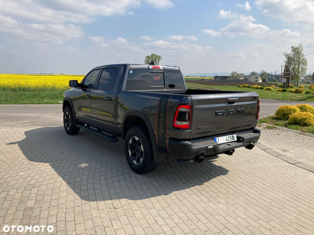 Dodge RAM 5.7 4x4 - 15