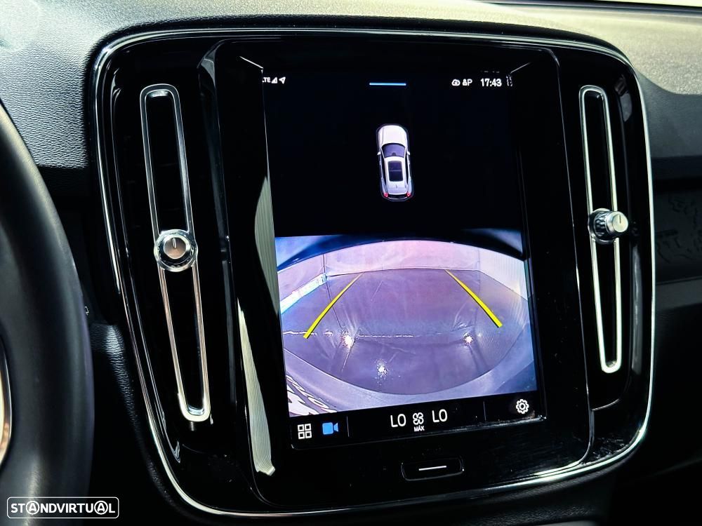 Volvo XC 40 Recharge 69 kWh Single Motor Plus - 49