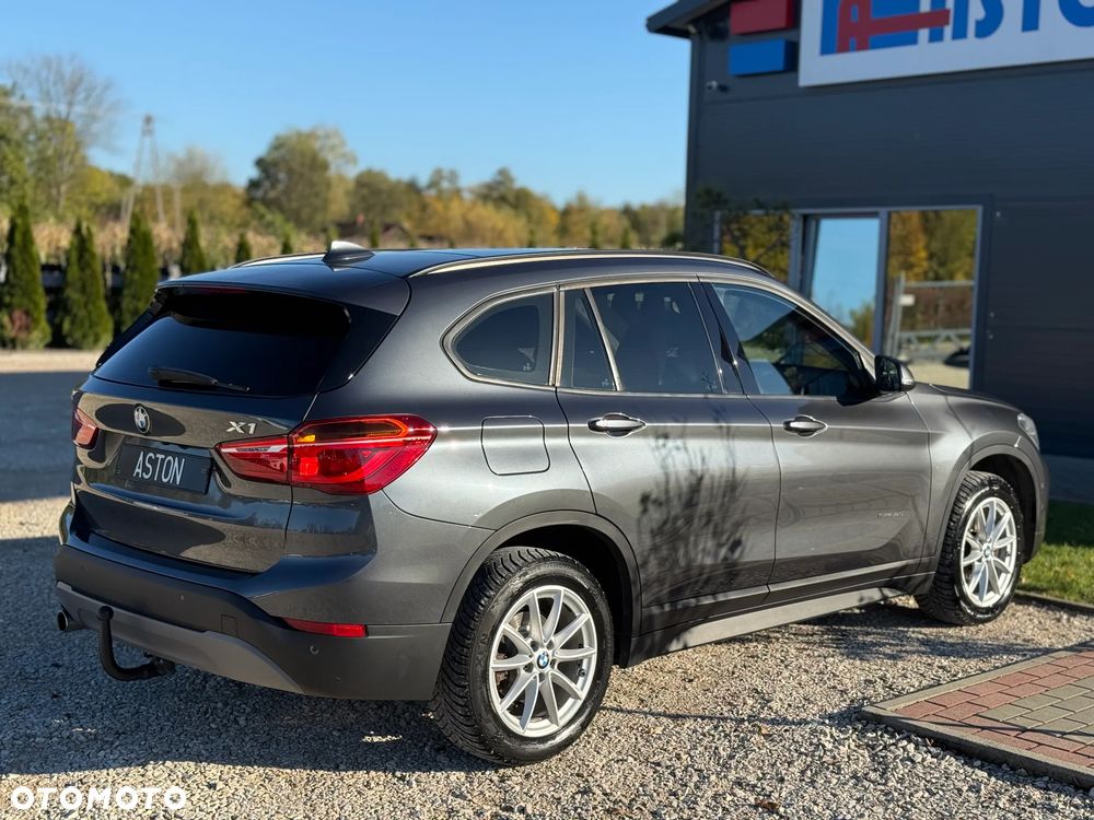 BMW X1 sDrive18d - 13
