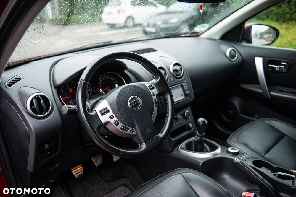Nissan Qashqai 2.0 dCi 4 x 4 DPF tekna - 15