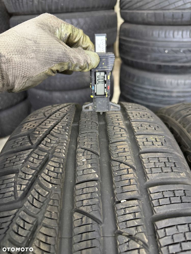 2x Opony Zimowe 245/35R20 PIRELLI SOTTOZERO WINTER 240 Cena za 2szt - 2