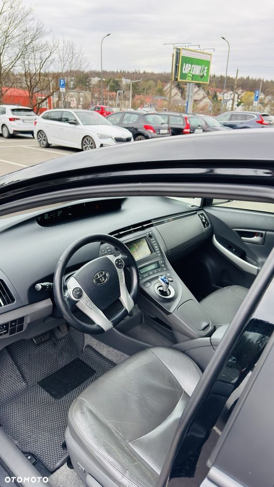 Toyota Prius 1.5 VVT-i Sol - 4